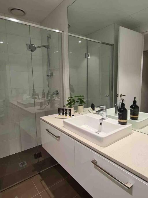 Lux 3 Bedroom 2 Bathroom Apt Southbank Melbourne Exterior photo